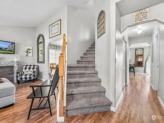 5th image of 21006 55th Avenue Ct E