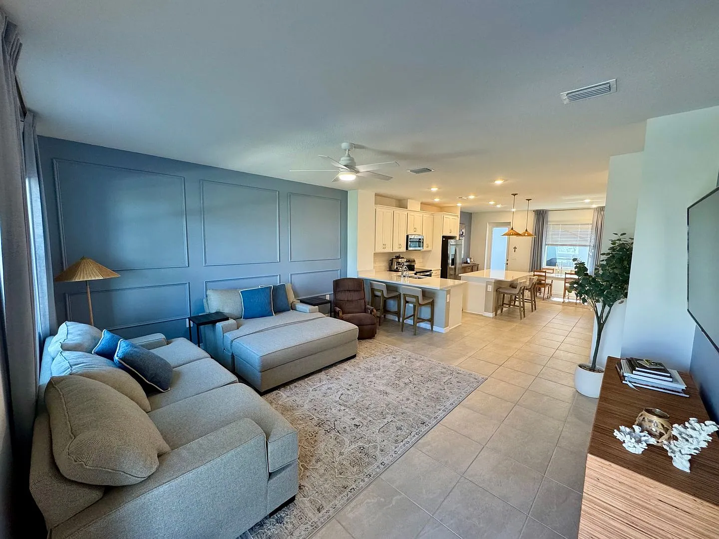 Annual Rental Near UTC, Waterside Place & Gulf Coast Beaches — Photo 3