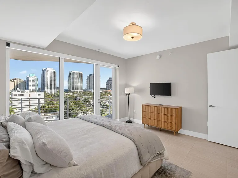 612 Bayshore Dr #702 — Photo 34