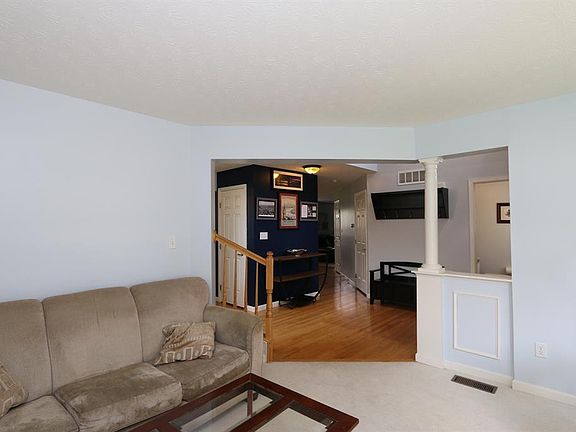 5th image of 123 Summitt Dr