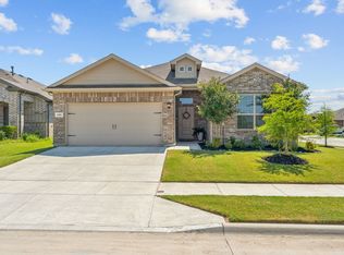 400 Prairie Clover Trl, Fort Worth, TX 76131
