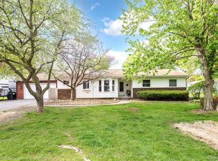 222 Bain Dr, Howell, MI 48855