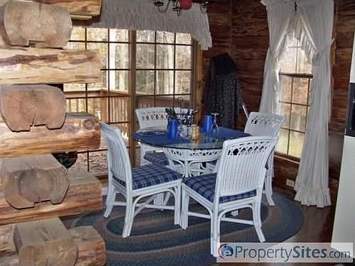 5th image of 4459 Shadybrook Ln