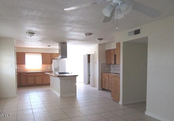 4th image of 9305 Vicksburg Dr