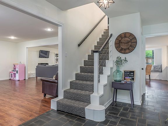 5th image of 1516 Everglades Dr