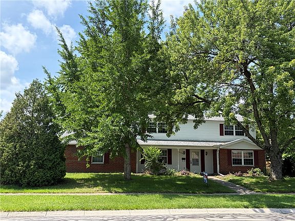 3rd image of 4536 Powell Rd