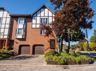 526 Renforth Dr, Toronto, ON M9C2N5