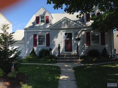 45 Washington Ave, Elmwood Park, NJ, 07407