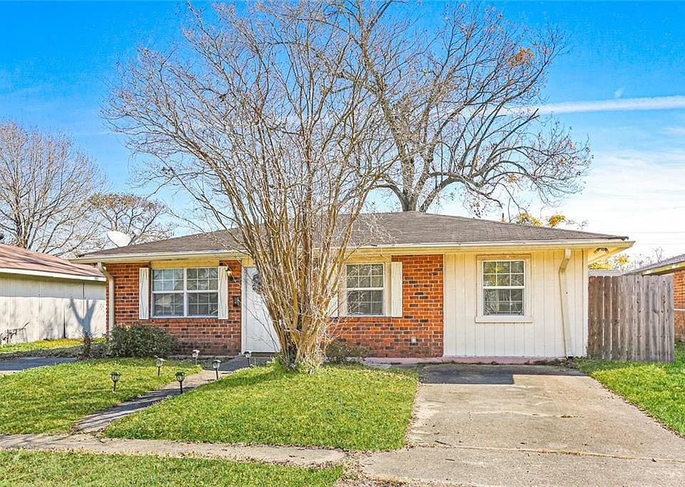 1st image of 2820 Bacchus Dr