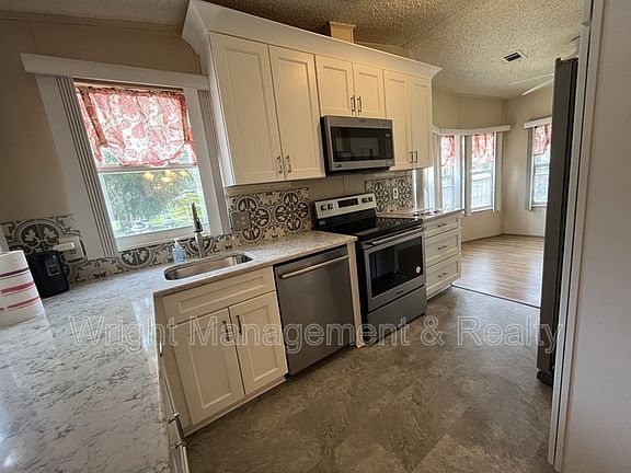 5th image of 38202 Woodgate Ln