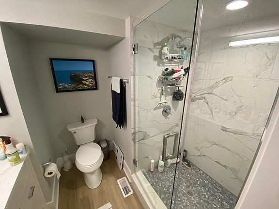 2nd image of 4646 N Damen Ave #104