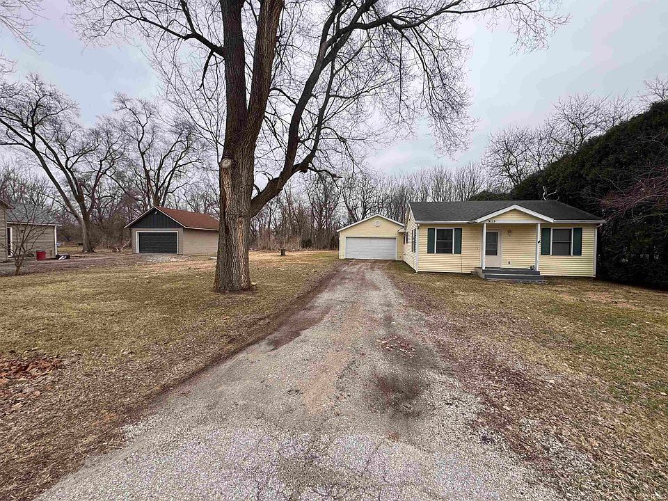 2nd image of 9119 Aboite Rd