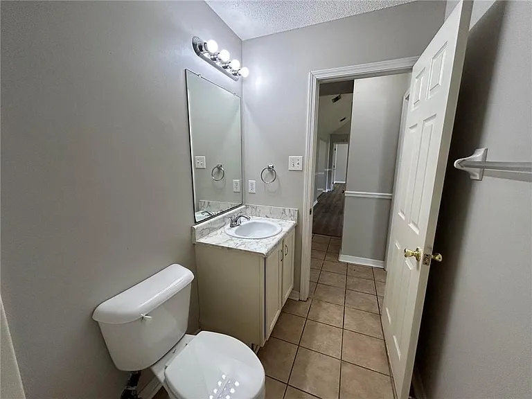 6626 Woodside Ct E — Photo 17