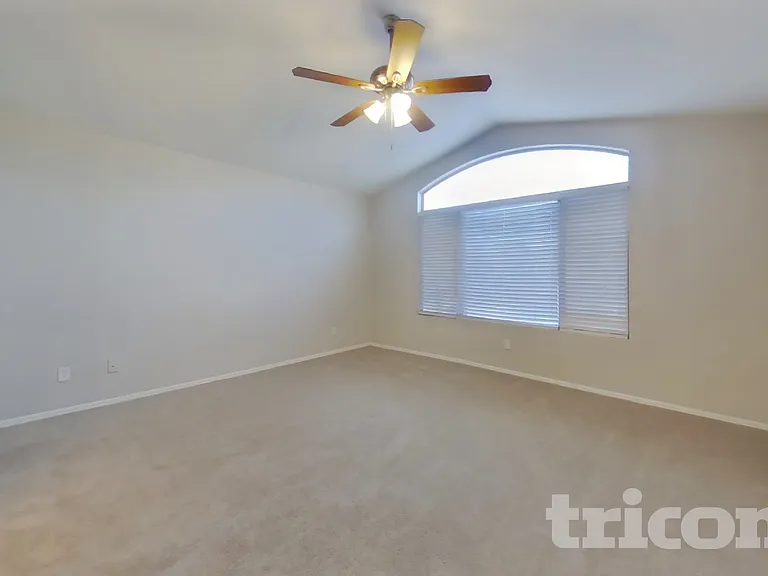 17220 N Wavyleaf Ave — Photo 8