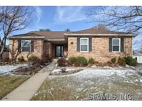 719 Vassar Dr photo 1