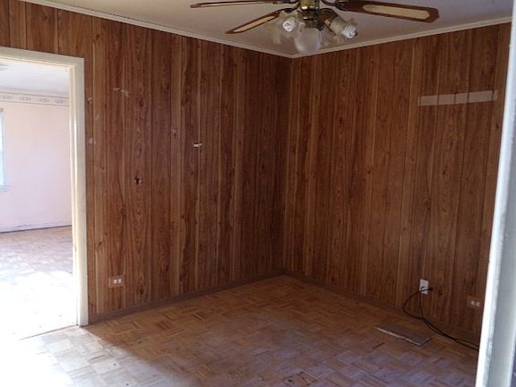 5th image of 345 Indianwood Blvd