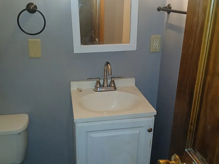 876 Payne Ave #21 — Photo 7