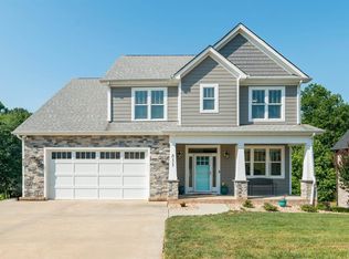 833 Leander Dr, Forest, VA 24551