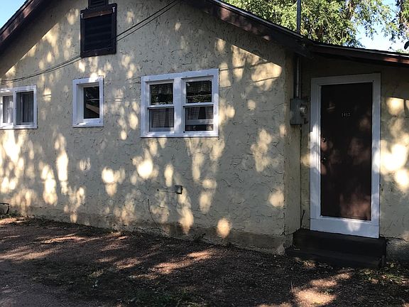 Back of the Cottage off the alleyway