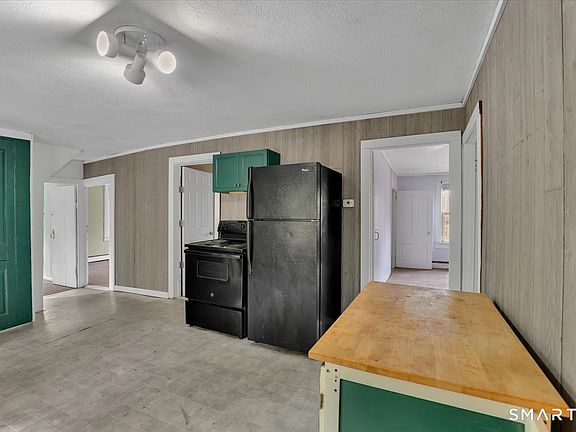 5th image of 852 Stafford Rd