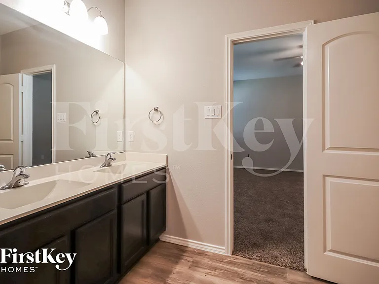 11506 Castle Nugent Ct — Photo 11