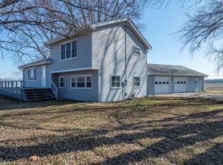 505 E 3rd St, Leaf River, IL 61047