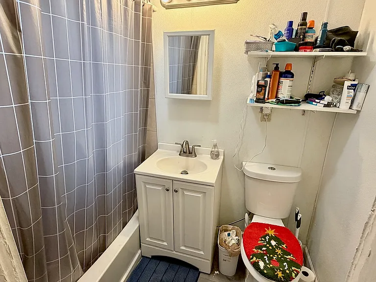 2327 Stratford Ave #2 — Photo 5