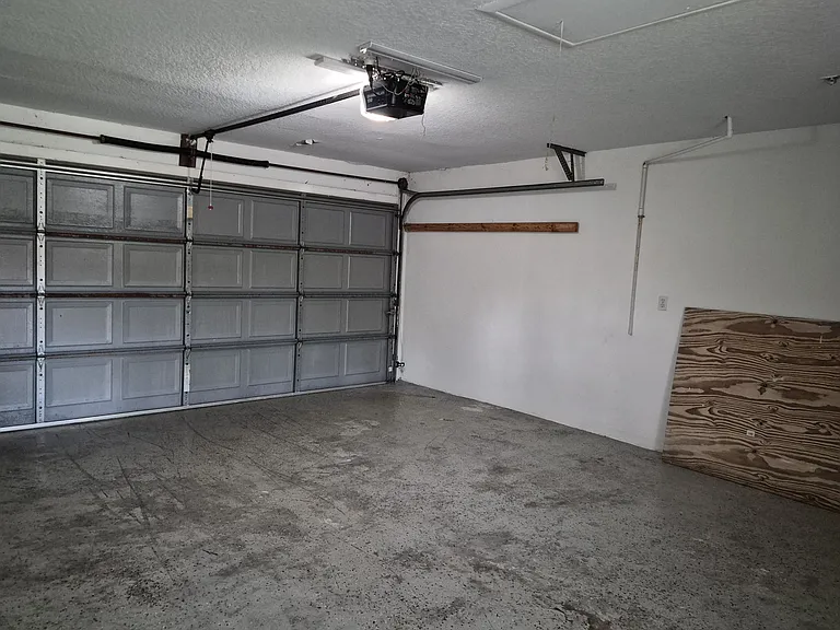2956 Carriage Dr — Photo 20
