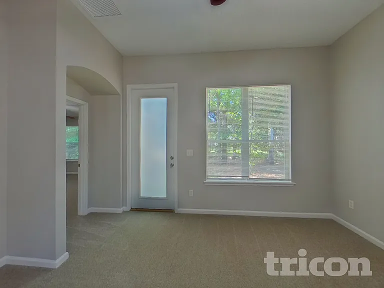 2950 Bessent Rd — Photo 2