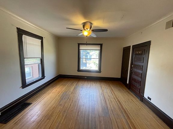 5th image of 2721 Girard Ave S APT 4