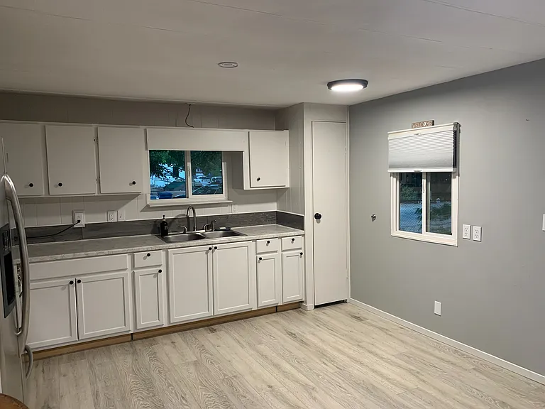 171 W 330 N — Photo 4