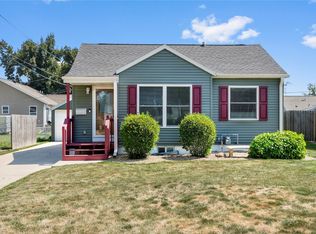 1523 9th St NW, Cedar Rapids, IA 52405