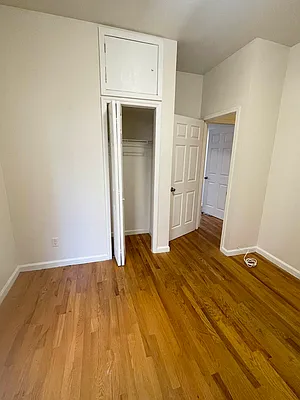 Rented by Jonis Realty | media 5