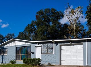 7425 Stonehurst Rd N, Jacksonville, FL 32277