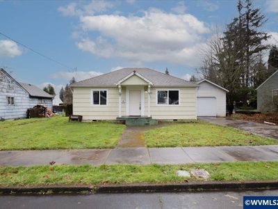 735 7th Ave, Sweet Home, OR, 97386