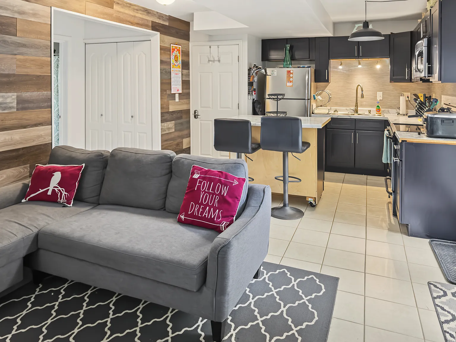 1 bed, 600 sqft, $1,700 — Photo 3