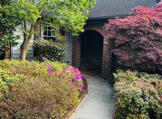 2326 Brandt Village Rd, Greensboro, NC 27455