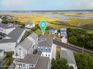 822 S Topsail Dr #A, Holly Ridge, NC 28445