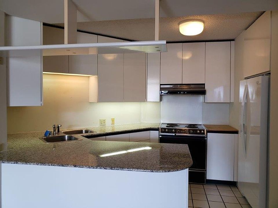1st image of 1212 Nuuanu Ave APT 1010