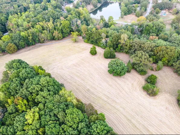 0 Lakeview Cir, Tennessee Ridge, TN 37178