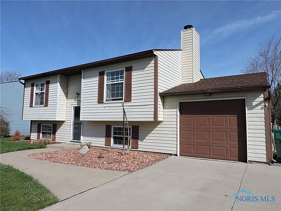 2nd image of 3969 Dalling Dr