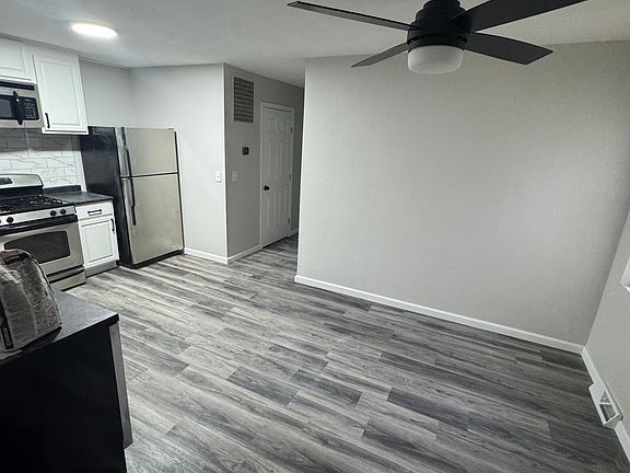 4th image of 43 Eastland Dr #43