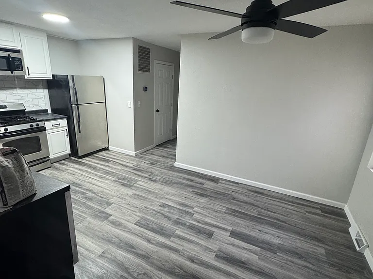 43 Eastland Dr #43 — Photo 4