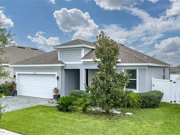 2235 Pigeon Plum Dr, Haines City, FL 33844