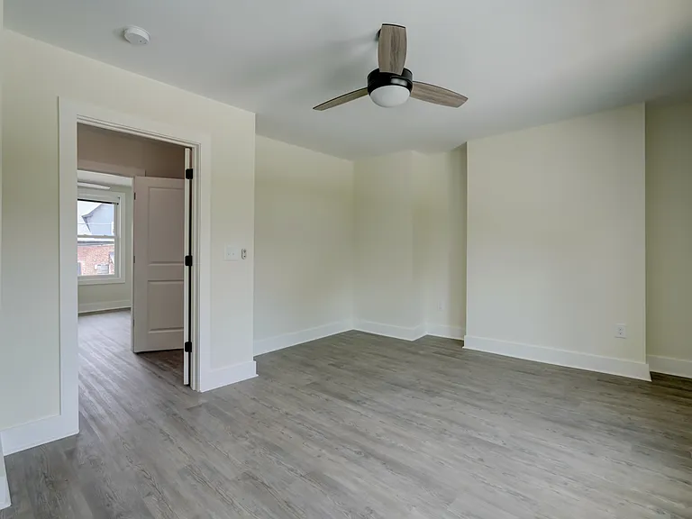 209 S Woodrow St — Photo 9
