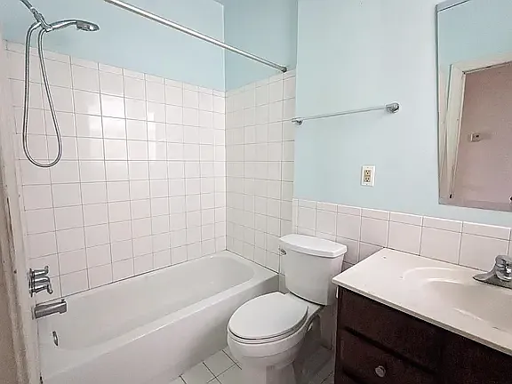 2528 W Girard Ave #1 — Photo 4