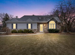 S86W19715 Greenhaven Ct, Muskego, WI 53150