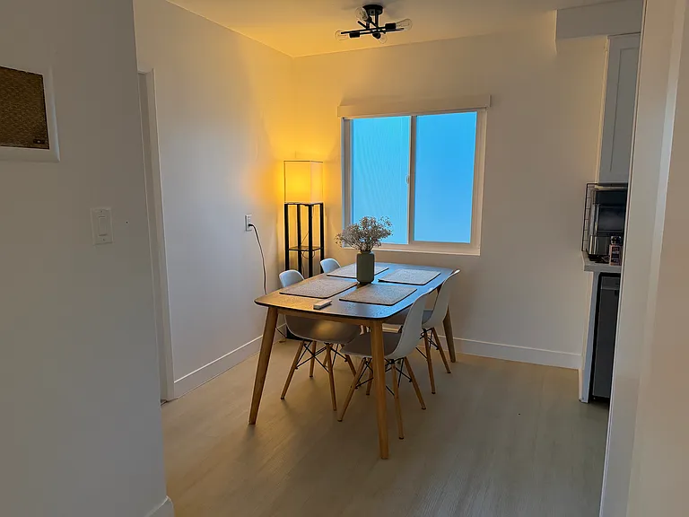 410 N Market St #14 — Photo 4