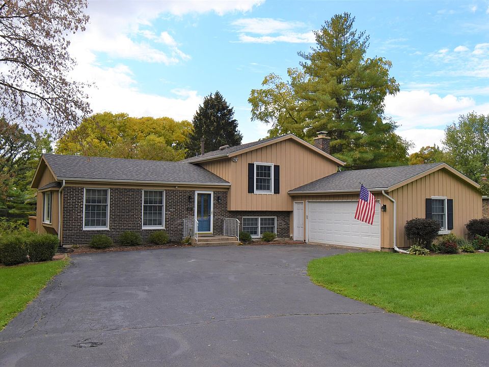 1st image of 6907 Hillcrest Dr