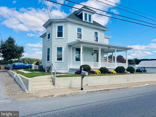 2027 Buchanan Trl E, Greencastle, PA 17225